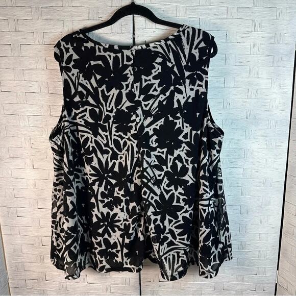 Lane Bryant Sleeves blouse floral black white V-neck sheer overlay plus size - Picture 2 of 8